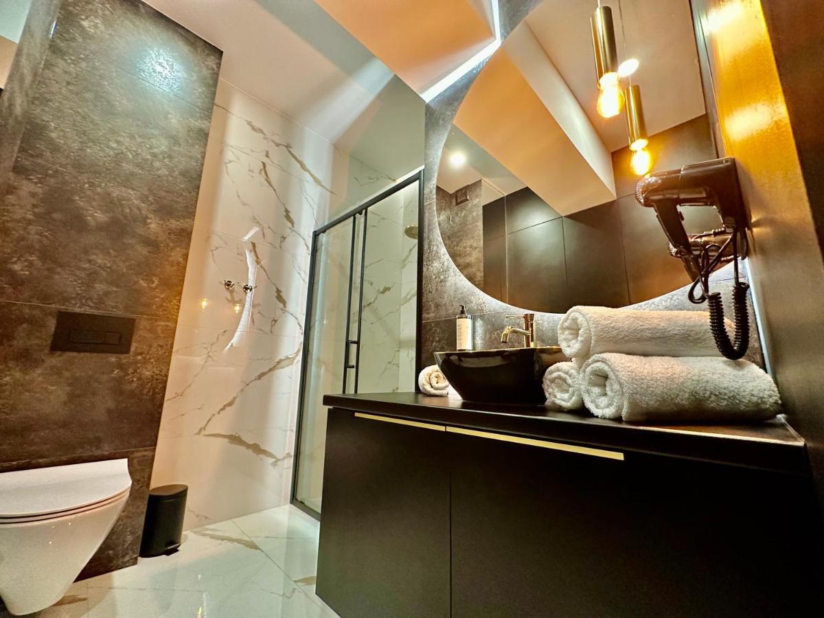Apartpark Centrum Zator Bronze Esterno foto